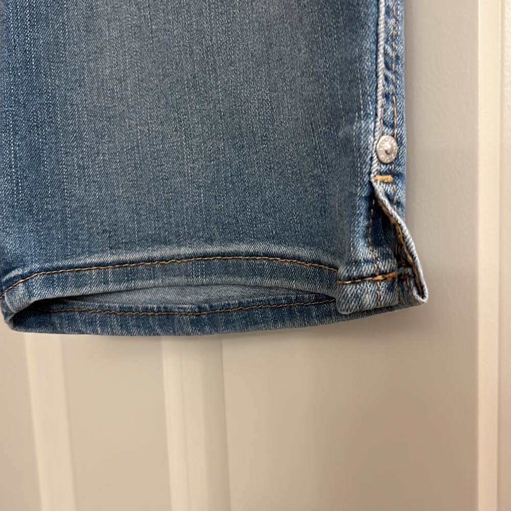 Gloria Vanderbilt ladies Jean shorts - Picture 5 of 9